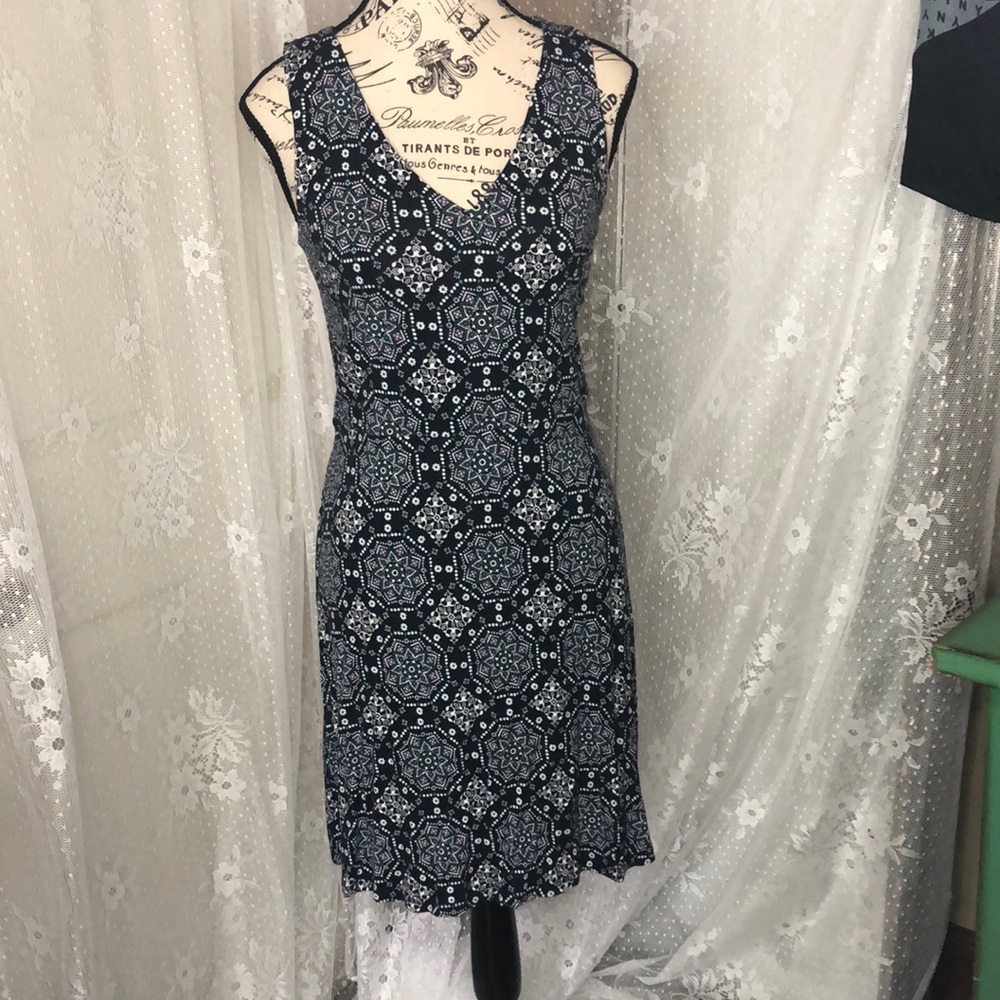 Loft Outlet Medallion Navy Purple and Green V Neck Shift Dress Size 2P